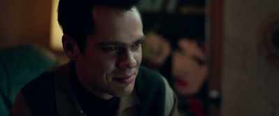 And one more thing,
I have a special request. - Shoplifters of the World