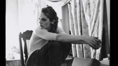 And one night, we hitchhiked
to my brother's dorm, - All the Beauty and the Bloodshed