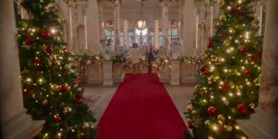 And one, two, three, four. - The Princess Switch 3: Romancing the Star