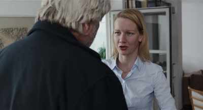 And your outfit? Am I supposed to get it? - Toni Erdmann