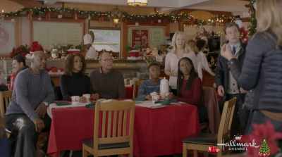 And Polly is looking to expand,
so we've convinced her - Christmas in Evergreen: Letters to Santa