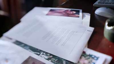 AND PRINTED OUT IN A FILE,
RIGHT THERE ON THE DESK, - An American Murder Mystery: The Staircase