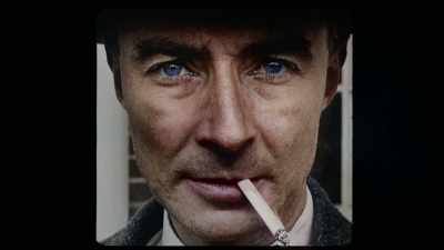 And that recreation is
immensely successful. - To End All War: Oppenheimer & the Atomic Bomb