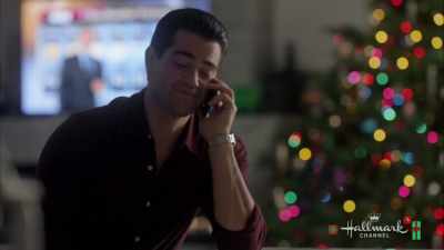 And remember, you're the boss. - Christmas Next Door