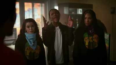 And we robbing you
for Pink Hashmeena. - Pretty Stoned