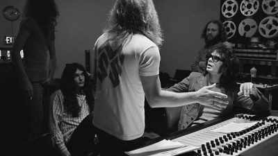 - And so Ronnie takes Al
out to the car, - If I Leave Here Tomorrow: A Film About Lynyrd Skynyrd