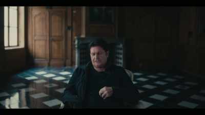 And he said, "Look, it's my ball,
right?" You know. - Simple Minds: Everything is Possible