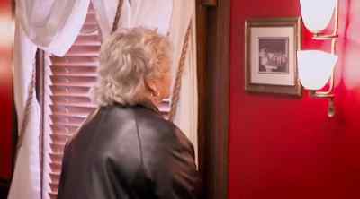 And to see my picture
up on the wall - Kitchen Nightmares