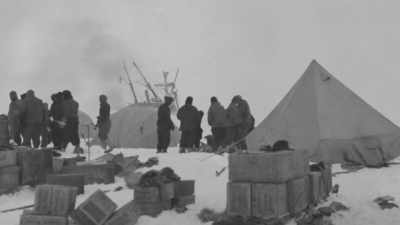 And he set a wonderful example
here - Shackleton: The Greatest Story of Survival