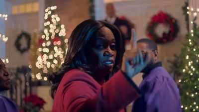 - And you shall have it.
Just give us a few minutes. - A Jenkins Family Christmas
