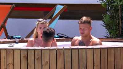 And if she ends up
liking Alex - Love Island