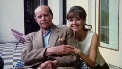 And when she met
with her father, - Audrey