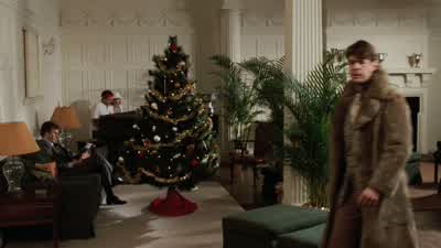 ...and she stepped on the ball. - Trading Places