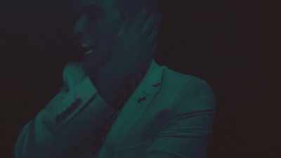 - And she's petting my hair right here, - Living for the Dead