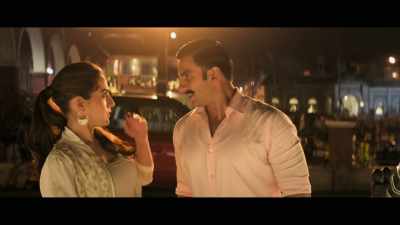 And he should be at least... This tall. - Simmba