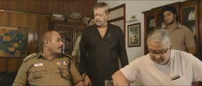 ...and shouldn't do.....
Can I have this seat? - Chekka Chivantha Vaanam