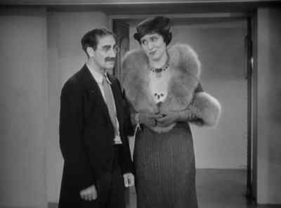 And to show you
that I'm your friend, - Duck Soup