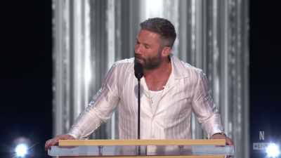And you showed me
what it meant to be a professional. - The Roast of Tom Brady