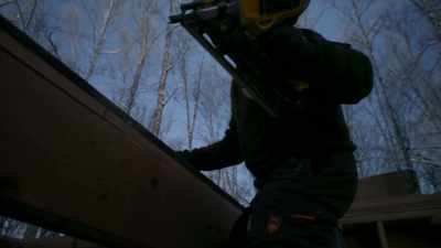 And so, building
in the below zero, - Life Below Zero: Next Generation