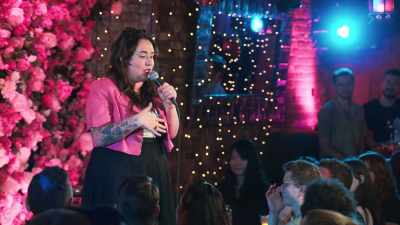 And so, she finally gets to go see
these lions again, - Liza Treyger: Night Owl