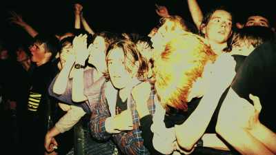 And so, Nirvana just cracked
that door open, - Woodstock 99: Peace Love and Rage
