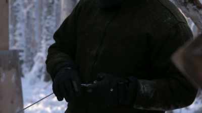 And so, the snap
got a little damaged. - Life Below Zero: Next Generation