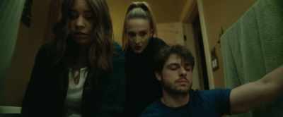- And if somebody sees us?
What do we say? - Laced