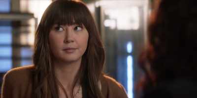 And as someone
who wants you here, - Ghosting: The Spirit of Christmas