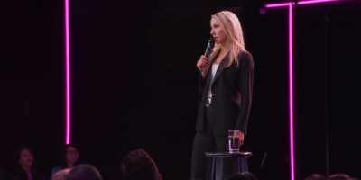And sometimes when I'm sober,
I got with a guy and I'm like, - Nikki Glaser: Bangin'