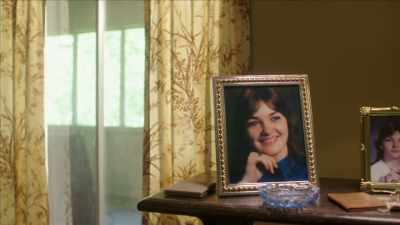 And Somosky was privileged
to make it. - Homicide Hunter: Never Give Up