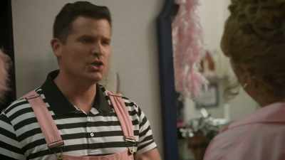 And you talked
her into a dye job - A Christmas Karen