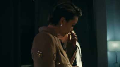 And she tells her
buddies at school - Uppercut
