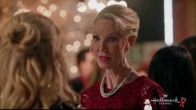 And that is a tough act
to follow. - Entertaining Christmas
