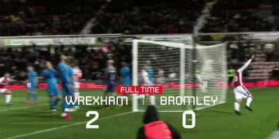 - And that's a great goal!
- Yeah! - Welcome to Wrexham