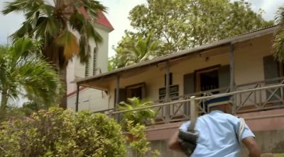 And that's all he said to you? - Death in Paradise