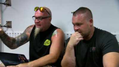 And that's just, that's where my
hand has been since we've done this. - Street Outlaws No Prep Kings Team Attack