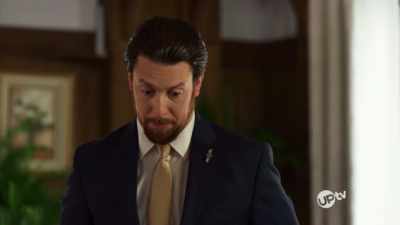 And that's not a water glass. - Christmas with a Prince: The Royal Baby