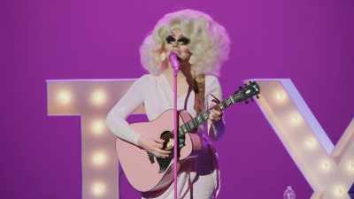- And if that's
not enough for you, - Trixie Mattel: Skinny Legend