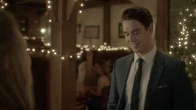And the carnival
theme, just fabulous. - Meeting Mr. Christmas