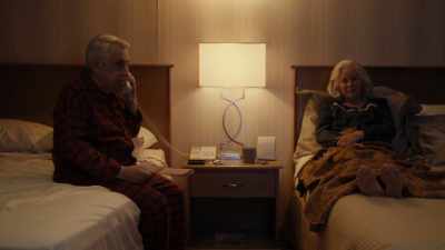 - And the Hunan chicken.
- ( TV playing ) - Room 104
