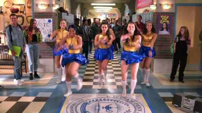 ♪ And the jam is pumpin' - Schooled