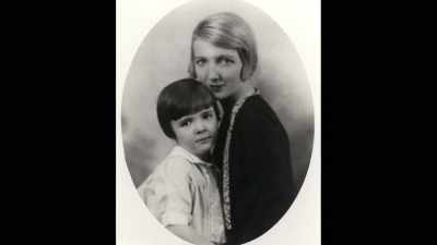 And the mother struggled
for two years. - First Ladies