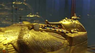 And the press didn't have
to wait long for another story. - Tutankhamun: Secrets of the Tomb