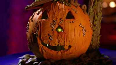 And the realism on this sign, - Halloween Cookie Challenge