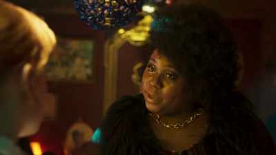 - And the song
that he sang only to you - Zoey's Extraordinary Playlist