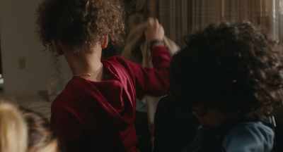 - And their house is really nice - Justine