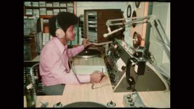And then,
25 years after the fact, - Music Box: Yacht Rock: A DOCKumentary
