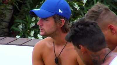 And then all this,
I'm like, "Mate." - Love Island