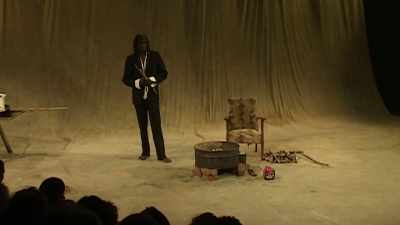 And then I been go and sit
at Her Majesty's table. - My Name Is Gulpilil