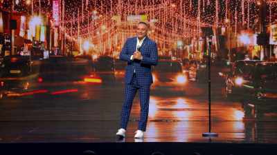 And then I'm mad
that my own words - Russell Peters: Deported